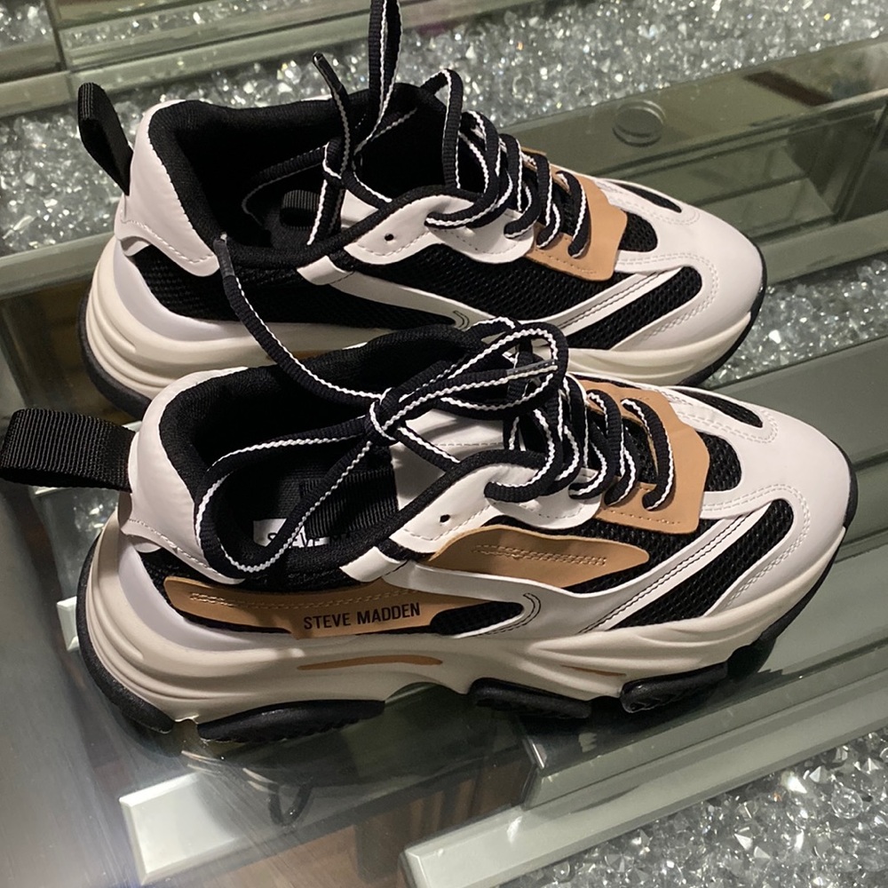 Steve madden size 7 new never worn